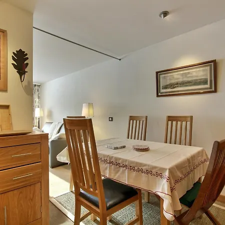 Bel 2 Pieces Face Aux Pistes Avec Balcon Et Wifi, Pour 5 Personnes - Fr-1-455-287